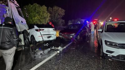 UŞAK (AA) – Uşak'ta 7 aracın karıştığı zincirleme trafik kazasında