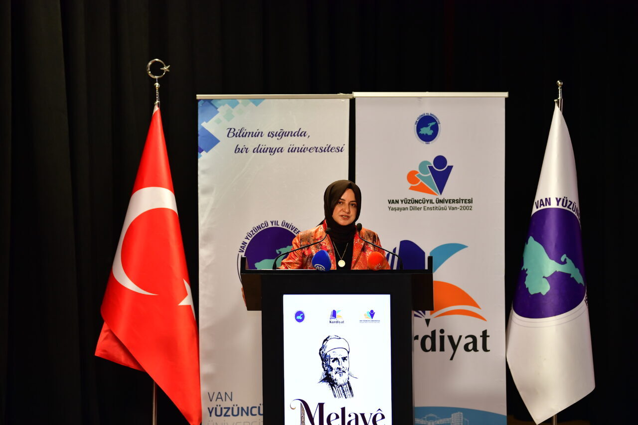 VAN (AA) – Van Yüzüncü Yıl Üniversitesi (YYÜ) Yaşayan Diller