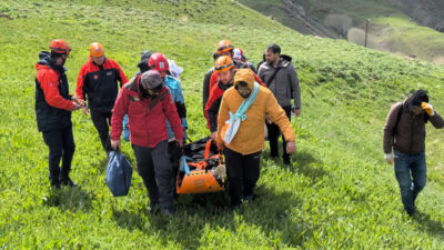 VAN (AA) – Van'ın İpekyolu ilçesinde dağda düşme sonucu ayağı