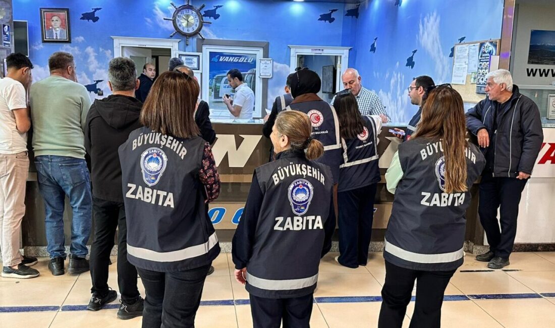 VAN (AA) – Van'da Kurban Bayramı öncesi otogarda ücret tarifelerine