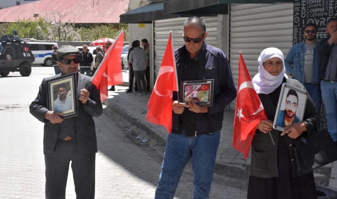VAN (AA) – Van'da çocukları terör örgütü PKK tarafından dağa