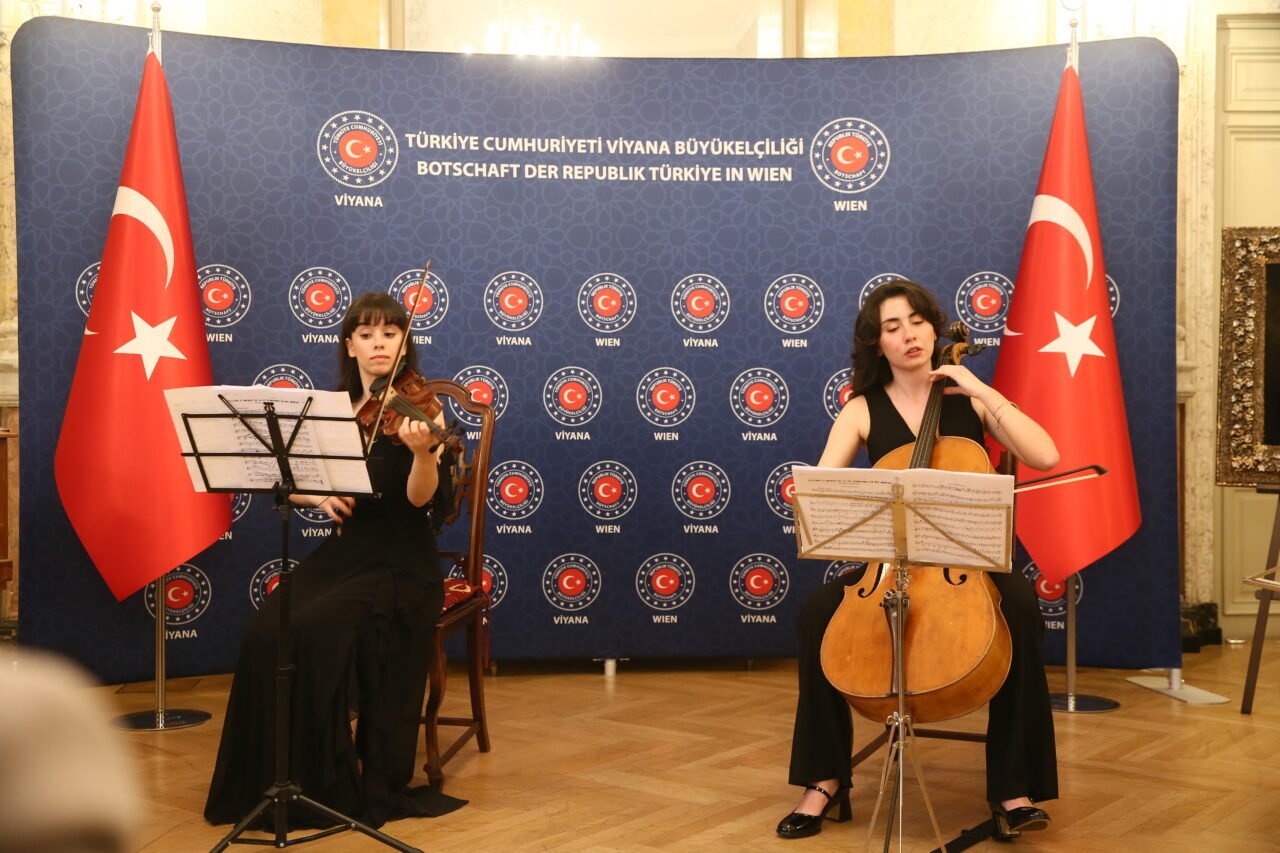 VİYANA (AA) – Avusturya'nın başkenti Viyana'da, 19 Mayıs Atatürk'ü Anma,