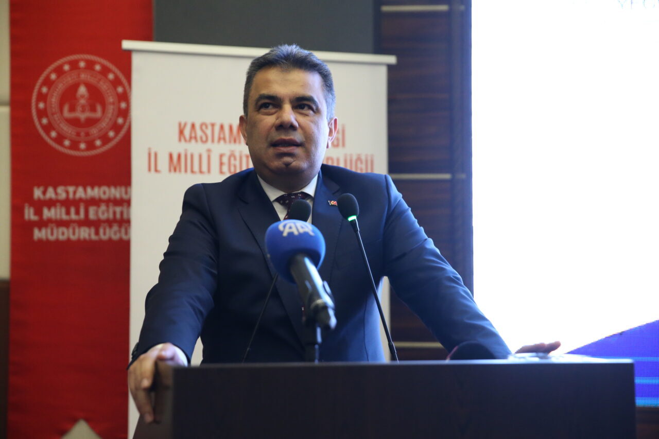 - "Pandemi dönemini dünyada öncü olarak götürdük. Burada dijital teknolojilerin