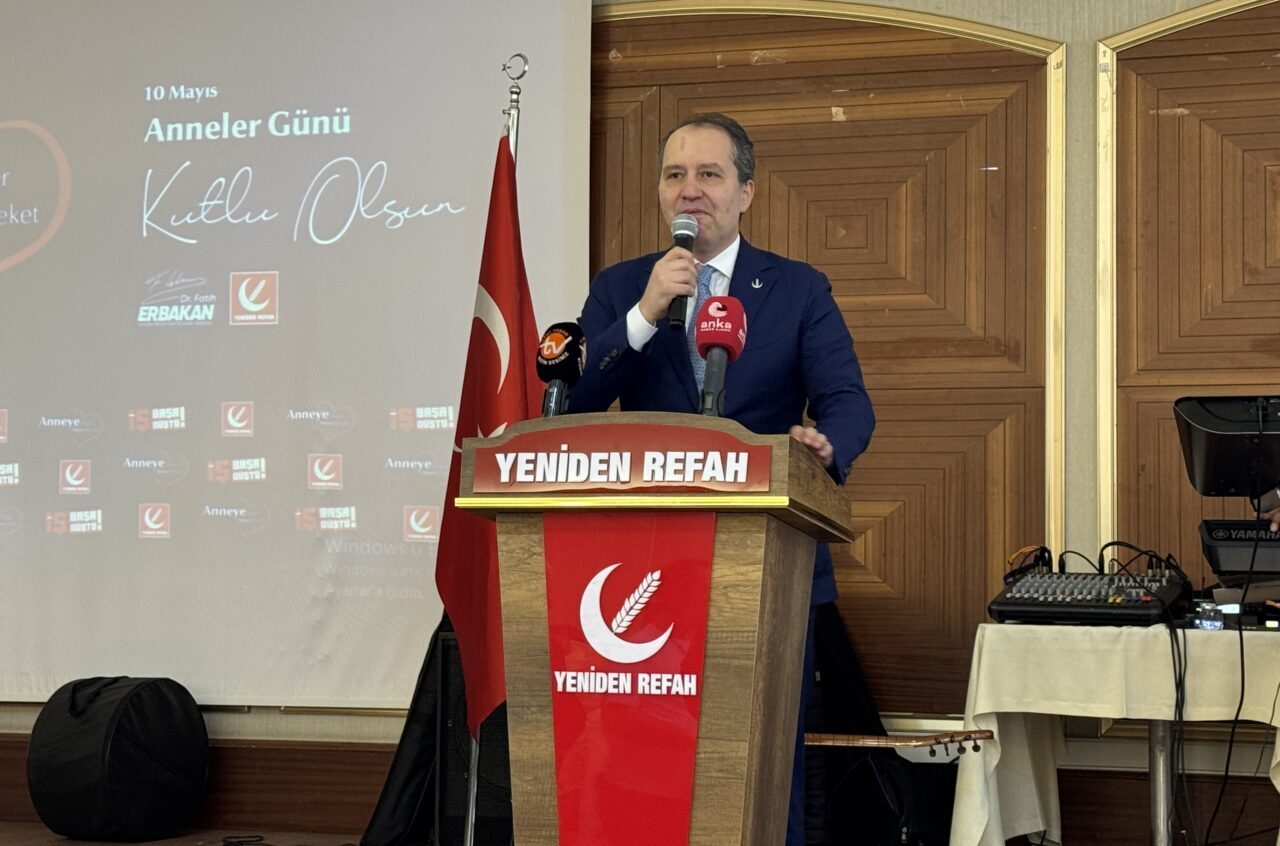 İSTANBUL (AA) – Yeniden Refah Partisi Genel Başkanı Fatih Erbakan,