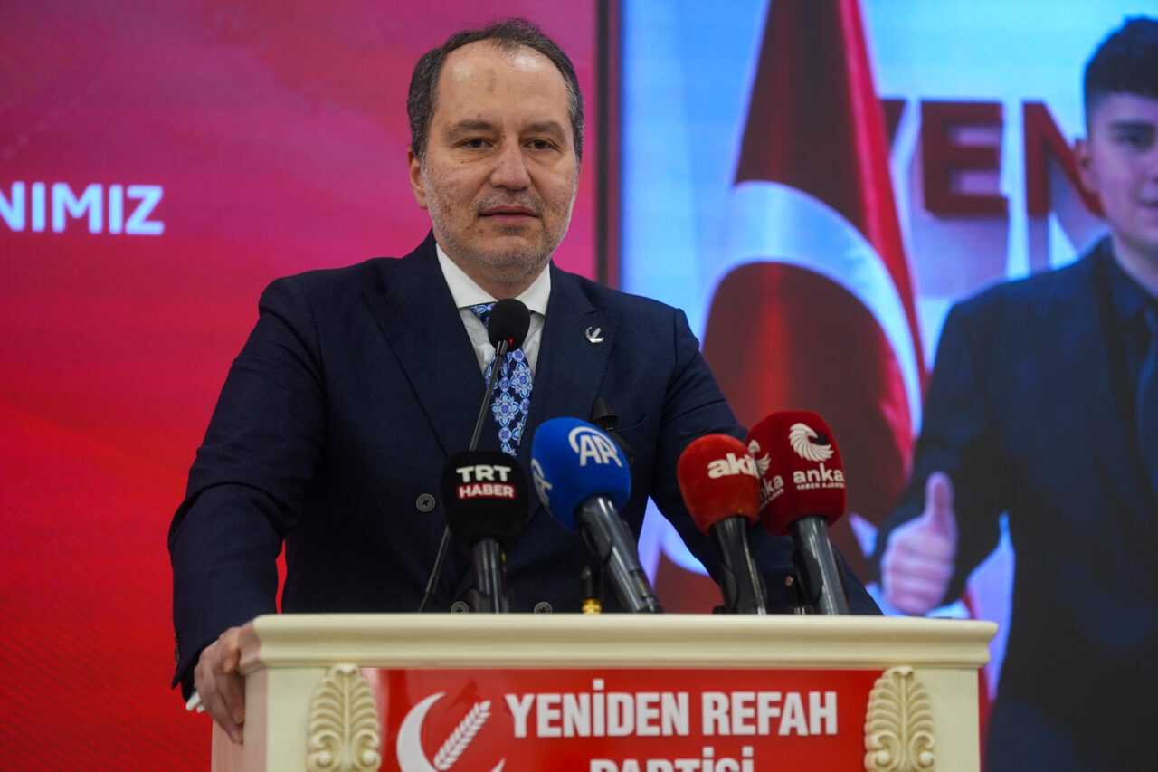 - "Yeniden Refah Partisi olarak, 2028 seçimlerinde inşallah Cumhurbaşkanı adayımızı