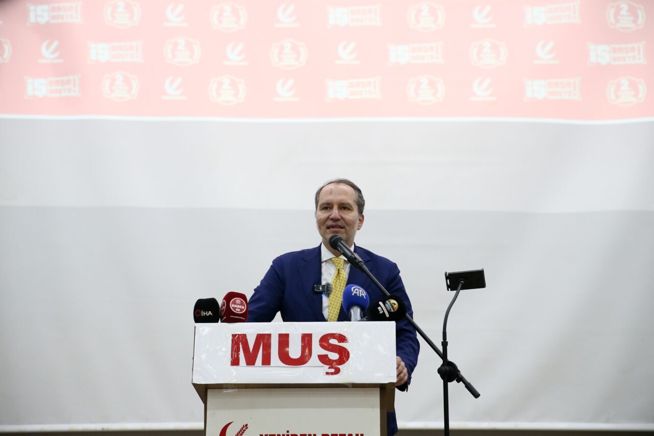 - "Türk ve Kürt'ü ayırırsan ortada ne Türk kalır ne