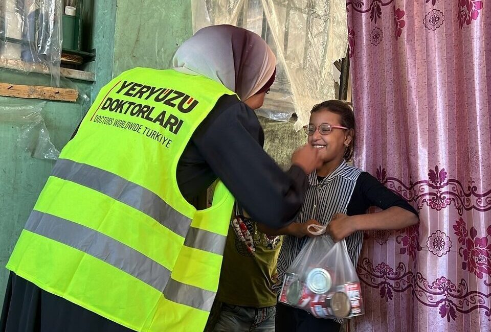 İSTANBUL (AA) – Yeryüzü Doktorları Derneği, bu yıl "Kurban Olsun,