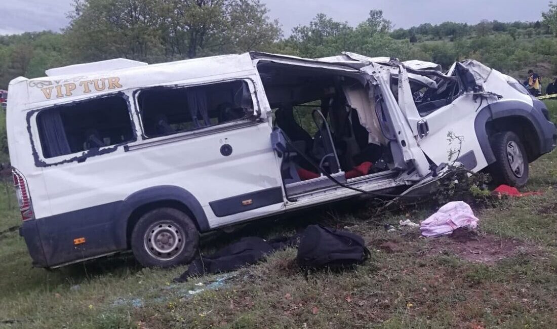 YOZGAT (AA) – Yozgat'ın Saraykent ilçesinde öğrenci servisinin devrilmesi sonucu