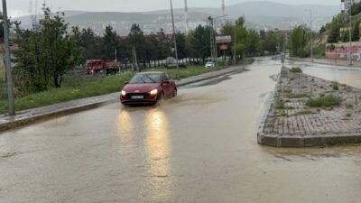 YOZGAT (AA) – Yozgat'ta sağanak sonrası meydana gelen sel hasara