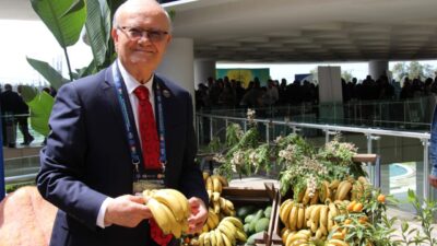 -YÜciTA Başkanı Prof. Dr. Yavuz Tekelioğlu:
- "Kentlerin coğrafi işaret potansiyellerini