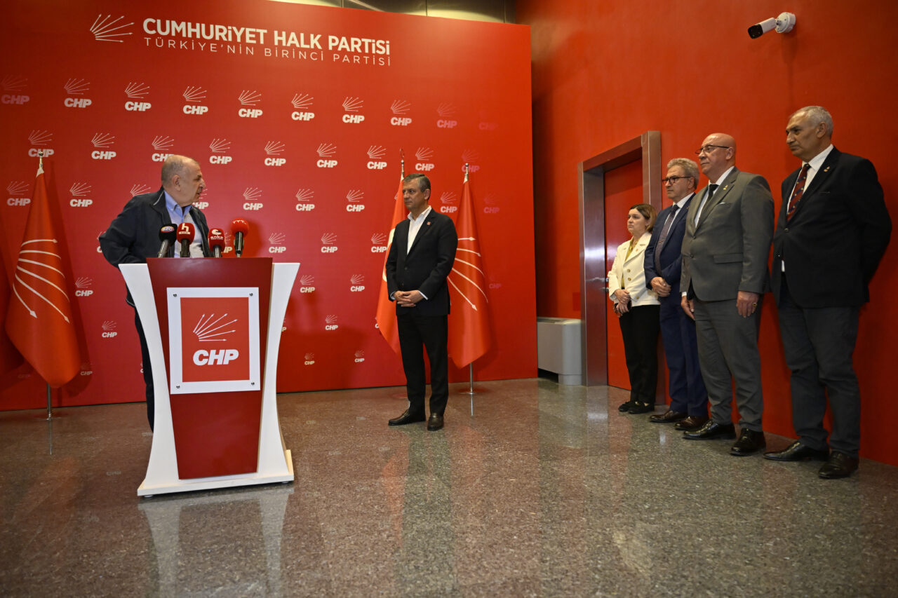 ANKARA (AA) – Zafer Partisi Genel Başkanı Ümit Özdağ, mahkemece