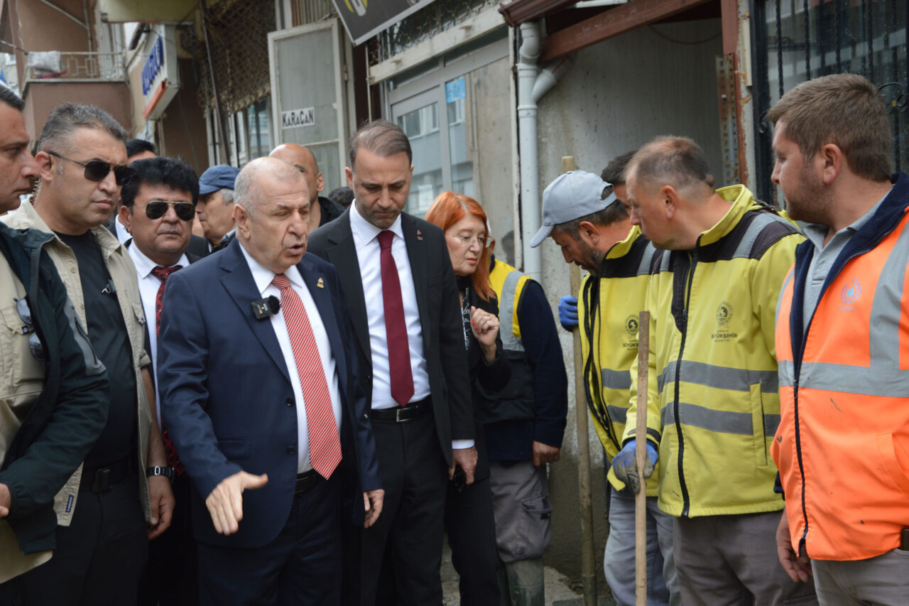 SAMSUN (AA) – Zafer Partisi Genel Başkanı Ümit Özdağ, 12