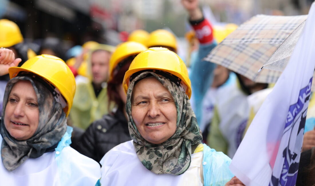 ZONGULDAK/KOCAELİ/KARABÜK (AA) – Zonguldak, Kocaeli ve Karabük'te 1 Mayıs Emek