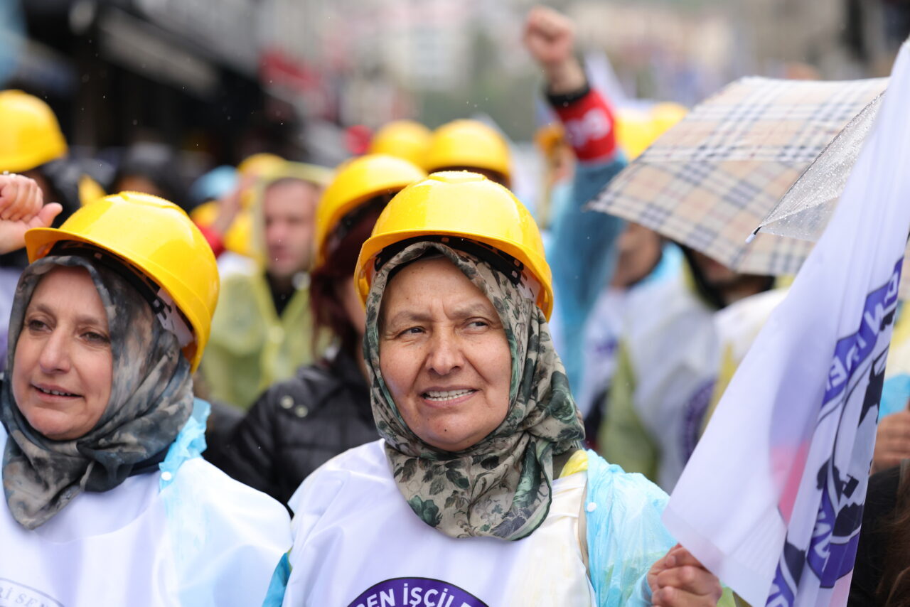 ZONGULDAK/KOCAELİ/KARABÜK (AA) – Zonguldak, Kocaeli ve Karabük'te 1 Mayıs Emek