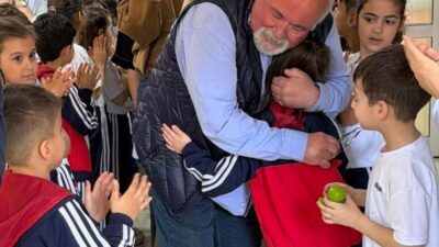 ZONGULDAK (AA) – Zonguldak'ta emekli olan 43 yıllık öğretmen Orhan