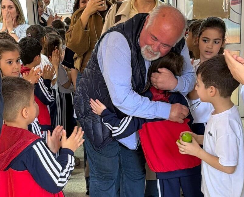 ZONGULDAK (AA) – Zonguldak'ta emekli olan 43 yıllık öğretmen Orhan