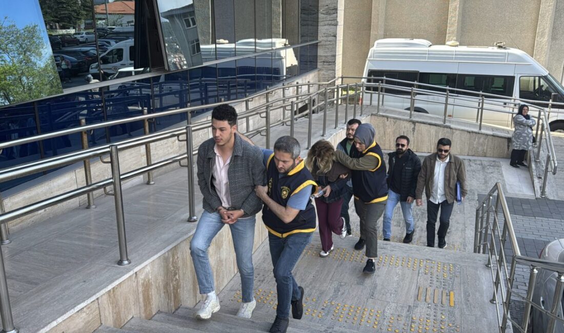 ZONGULDAK (AA) – Zonguldak'ta "ev sahibi yapma" vaadiyle dolandırıcılık yaptıkları