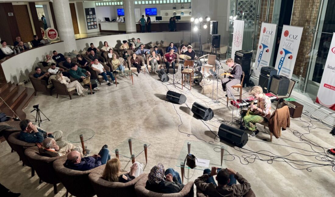 AFYONKARAHİSAR (AA) – 26. Afyonkarahisar Caz Festivali'nde Çekyalı iki grup