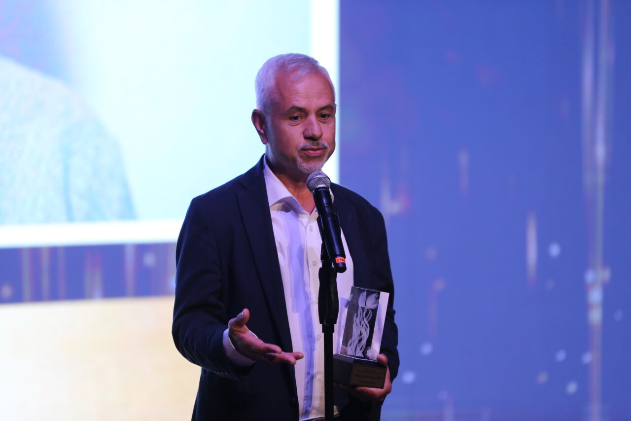 - Ulusal Uzun Metraj kategorisinde "En İyi Belgesel Film Ödülü"nü