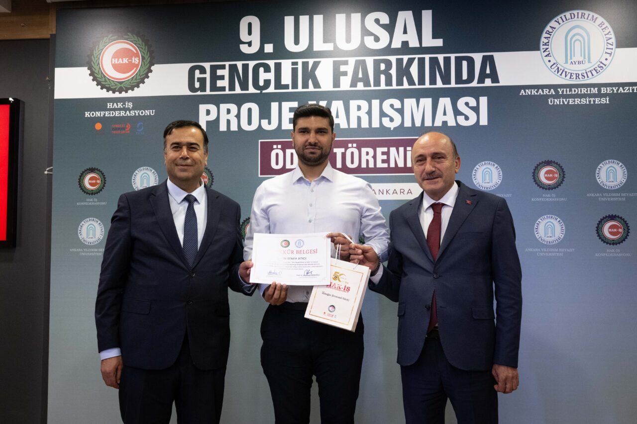 ANKARA (AA) – HAK-İŞ Konfederasyonu Gençlik Komitesince "9. Ulusal Gençlik