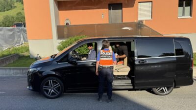 - İsviçre Federal Konseyi, güvenlik önlemleri kapsamında 2 bin askeri