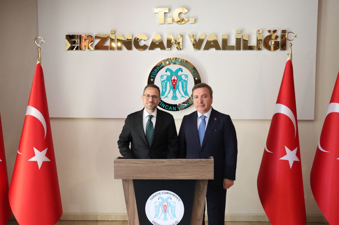 - "Türkiye'de iç cephemizin tahkimi anlamında, etrafımız ateş çemberiyken Türkiye'nin