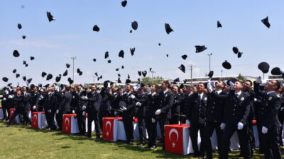 AFYONKARAHİSAR (AA) – Afyonkarahisar Polis Meslek Eğitim Merkezi'nde (POMEM) eğitimlerini