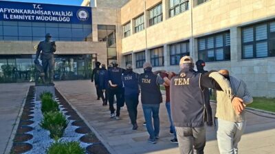 AFYONKARAHİSAR (AA) – Afyonkarahisar'da terör örgütü DEAŞ'a yönelik operasyonda 7