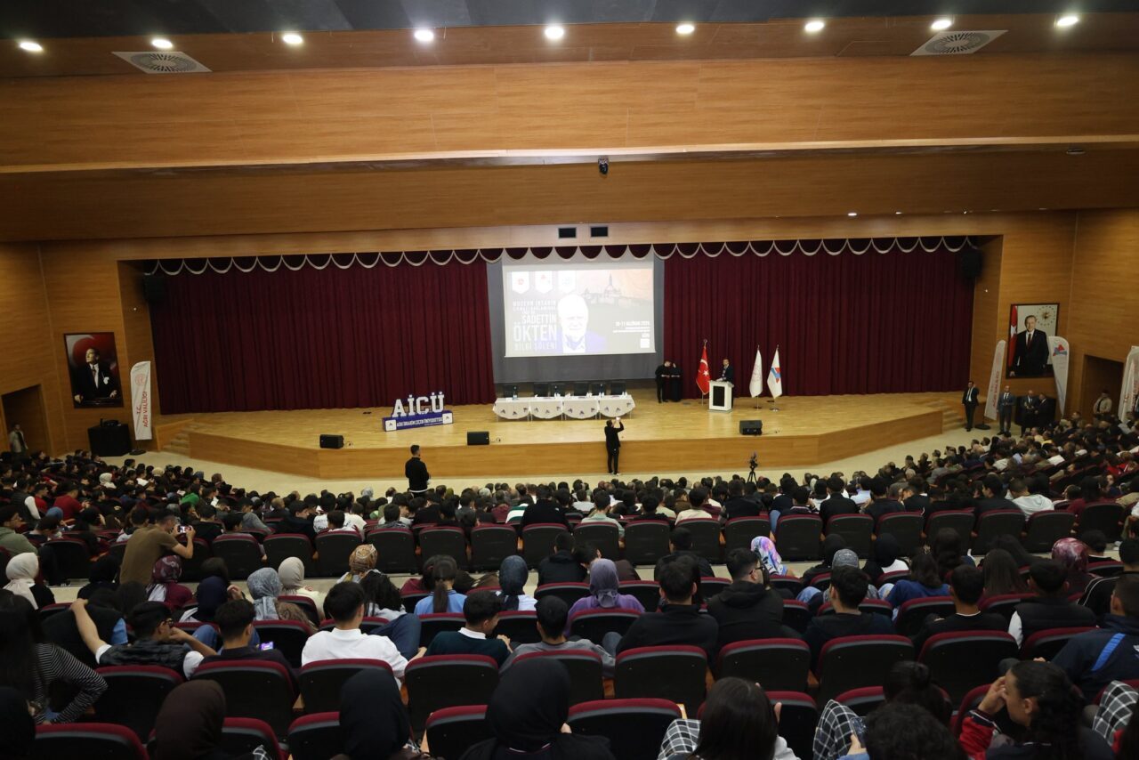- İçişleri Bakan Yardımcısı Mehmet Cangir:
- "Hocamız, 'bizim medeniyet tasavvurumuzun