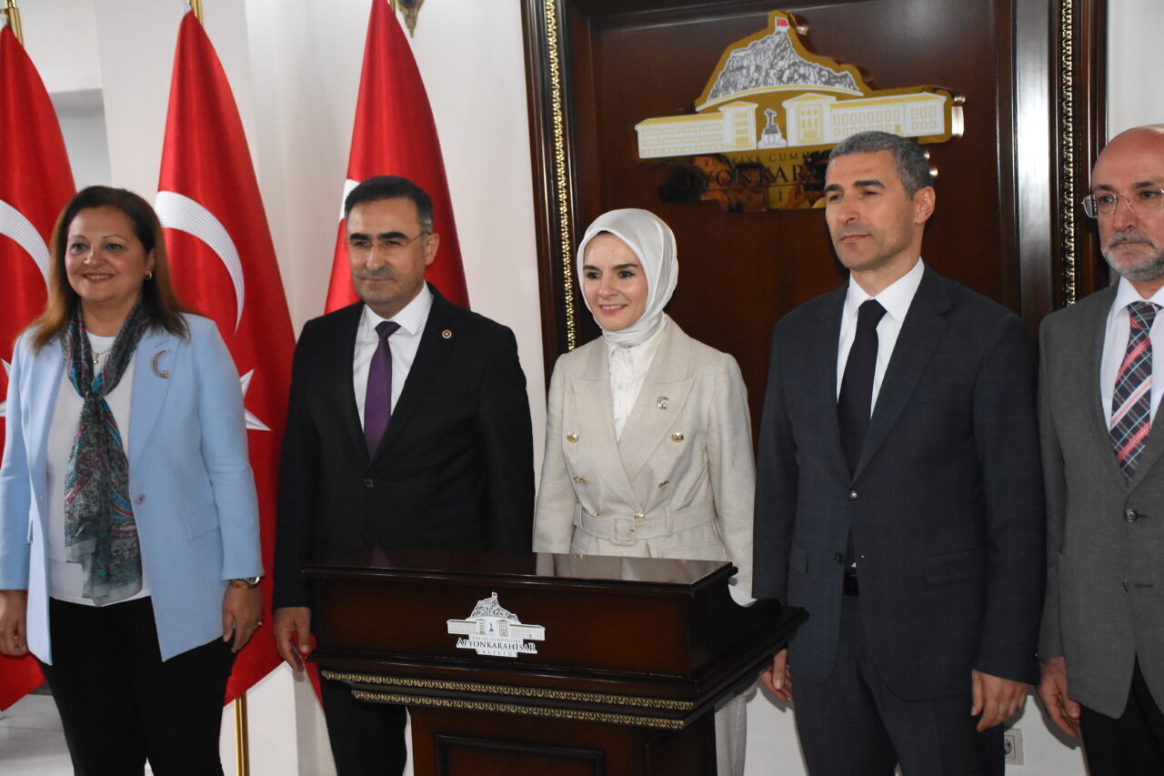 - "Kadın kooperatiflerinin kapasitelerini artırmak ve üretimlerini çeşitlendirmek için çalışıyoruz.
