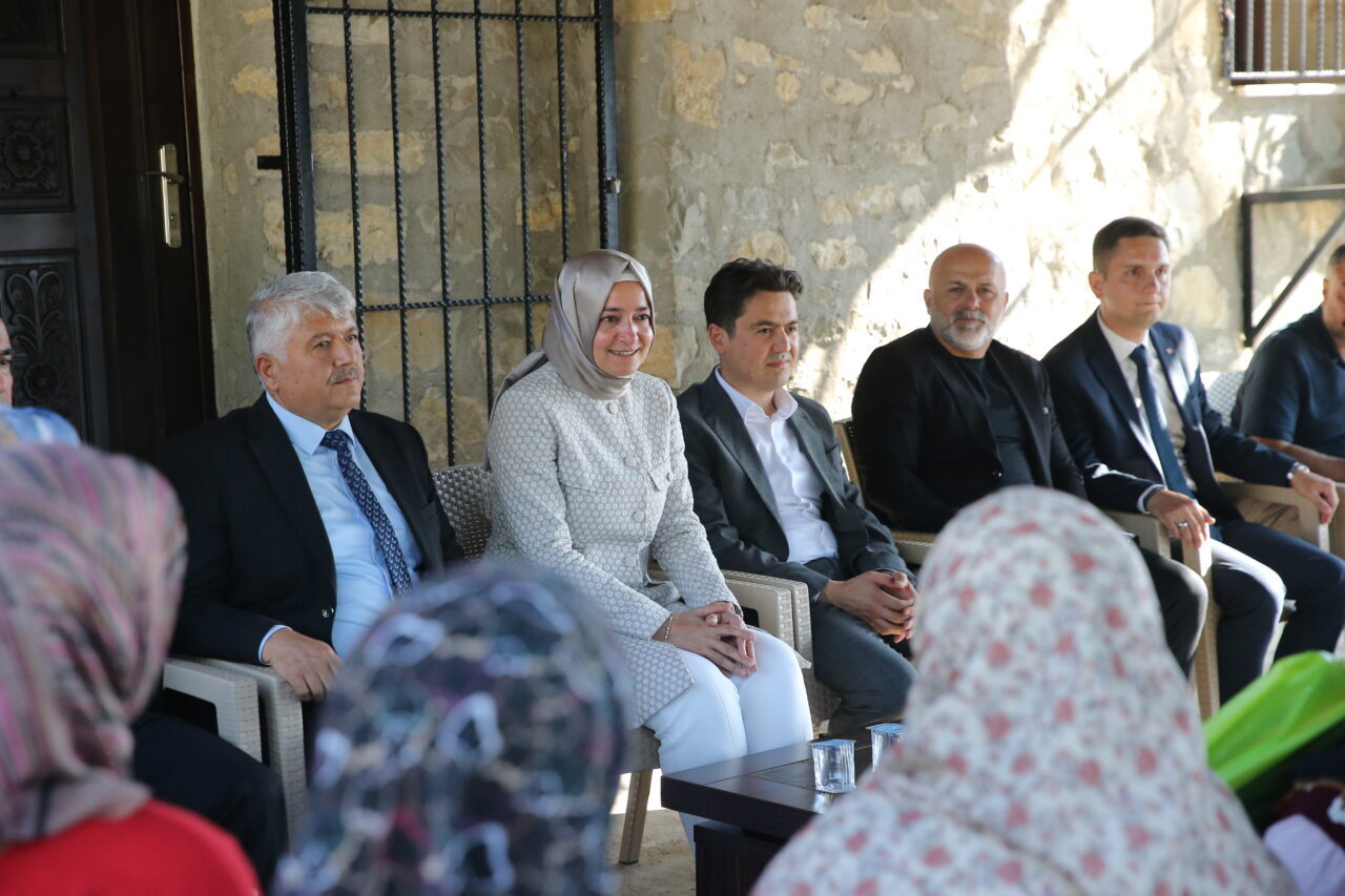 MUĞLA (AA) – AK Parti Genel Başkan Yardımcısı Fatma Betül