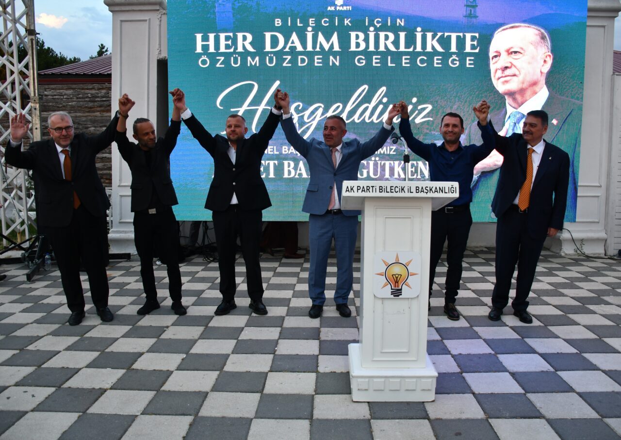 - "Birileri günü kurtarma hesabı yapar, koltuk sevdalarından kavga ederler.