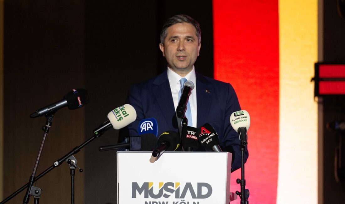 GELSENKIRCHEN (AA) – AK Parti Genel Başkan Yardımcısı ve Dış