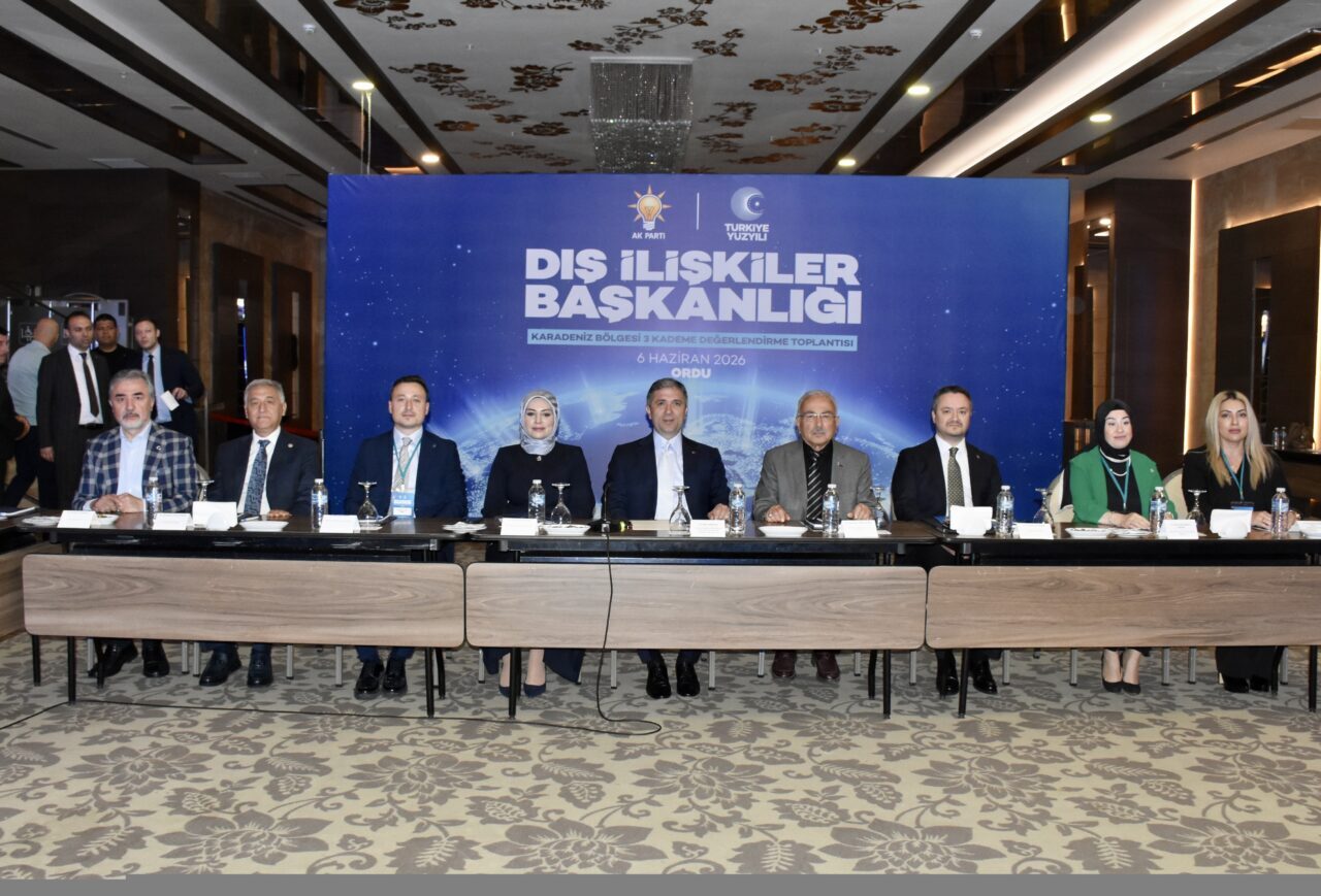 - "Dünyanın yeni bir söyleme, bakışa ve anlayışa ihtiyacı var.