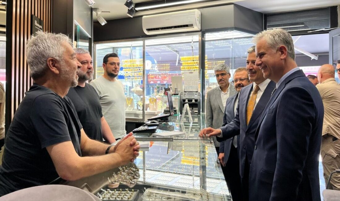 - "Kendilerini bile yönetemeyenler, kendi içlerinde kavgaya sürüklenenler ve Türkiye