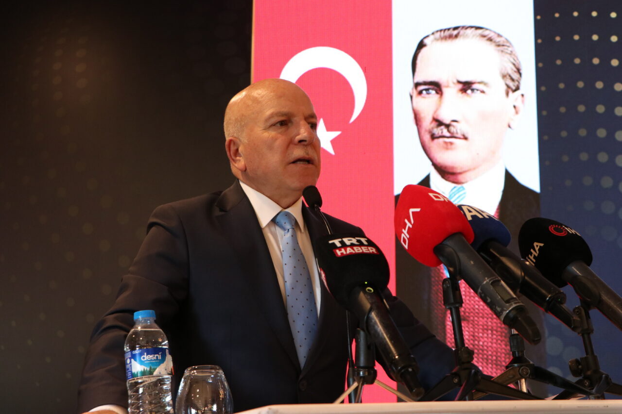 - "Türkiye, 2002 yılında 3 bin dolar seviyesindeki bir milli