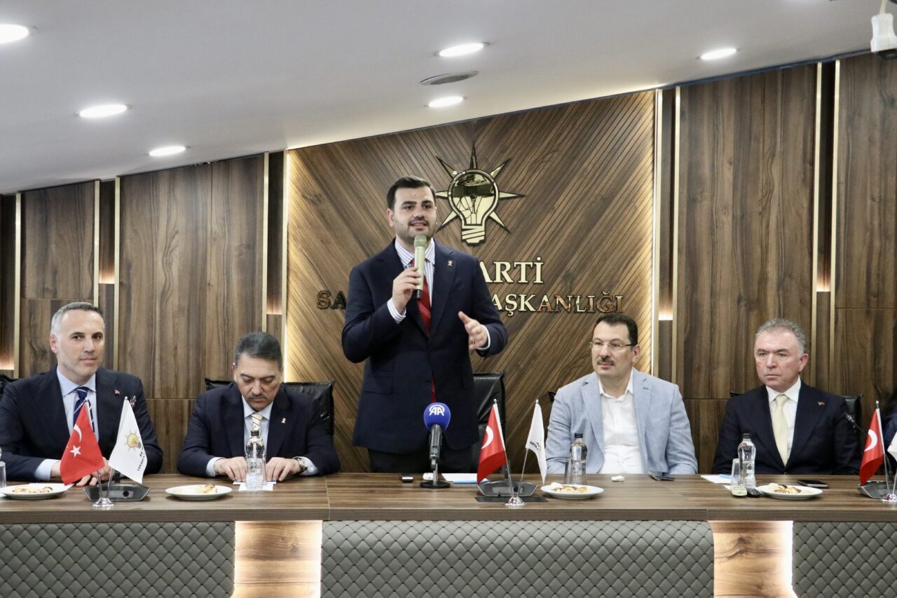 - "Emin olun 2028'de tarihi zaferi tekrar elde edeceğiz. Partimizi
