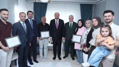 ANKARA (AA) – AK Parti 11 milyonu aşan üyesine Cumhurbaşkanı