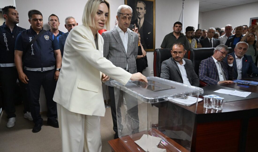 DÜZCE (AA) – Düzce'nin Akçakoca İlçe Belediye Başkanı Fikret Albayrak'ın