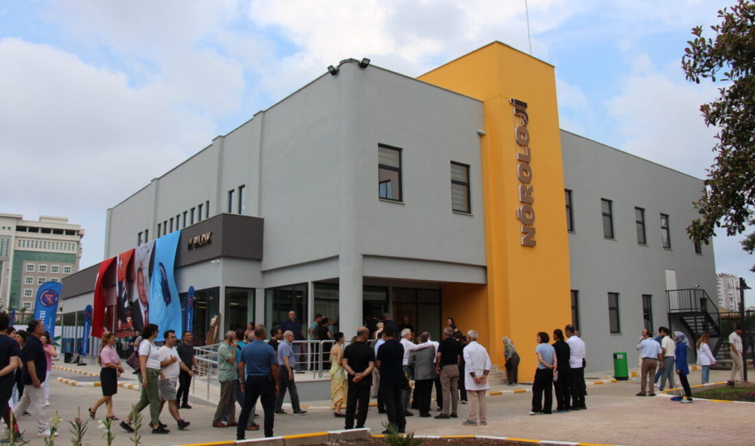 ANTALYA (AA) – Akdeniz Üniversitesi Hastanesi Nöroloji Polikliniğinin yeni binası