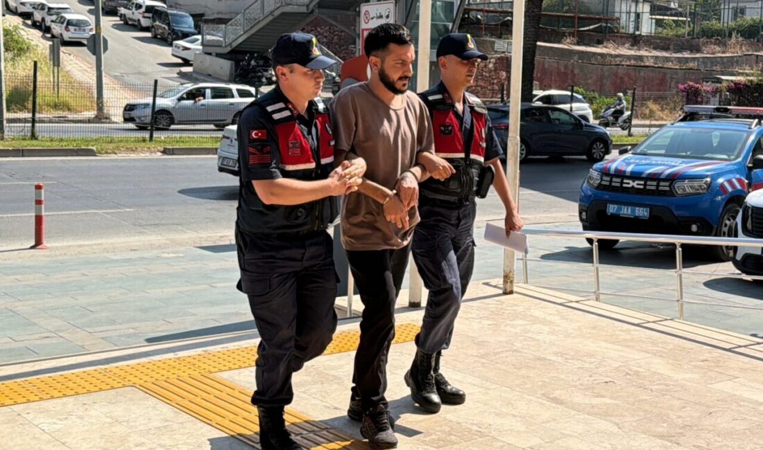 ANTALYA (AA) – Antalya'nın Alanya ilçesinde, Alman uyruklu kişinin evine