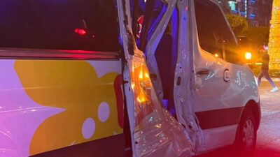 ANTALYA (AA) – Antalya'nın Alanya ilçesinde minibüsle çarpışan motosikletin sürücüsü