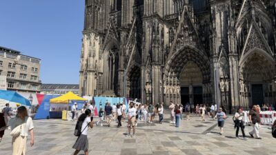 KÖLN (AA) – Almanya'da etkisini artıran sıcak hava dalgası yaşamı