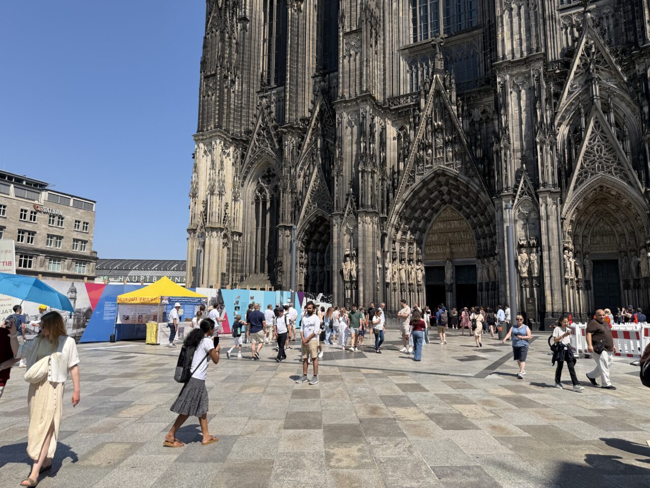 KÖLN (AA) – Almanya'da etkisini artıran sıcak hava dalgası yaşamı