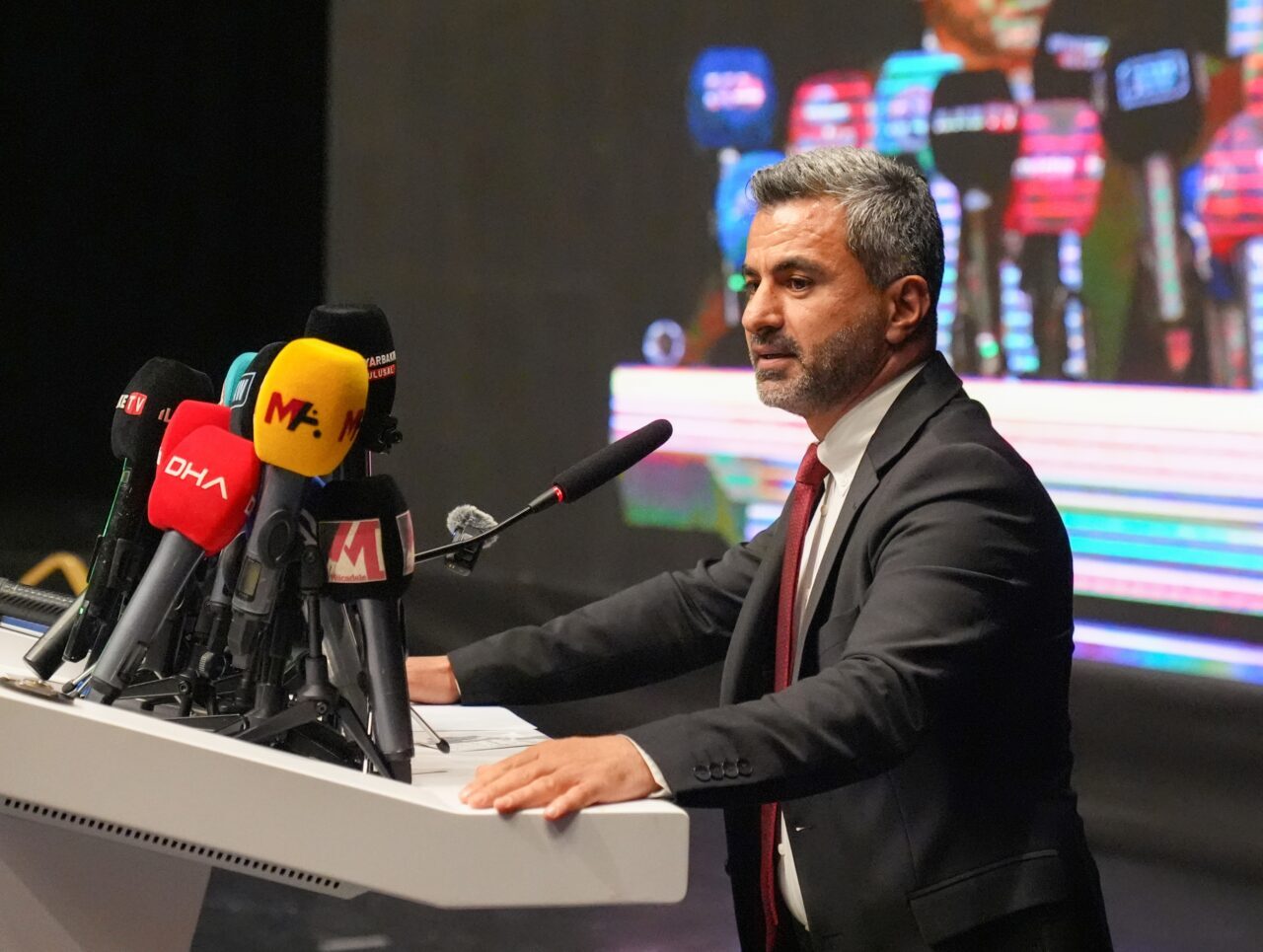 DİYARBAKIR (AA) – Amed Sportif Faaliyetler Kulübünde başkan Nahit Eren