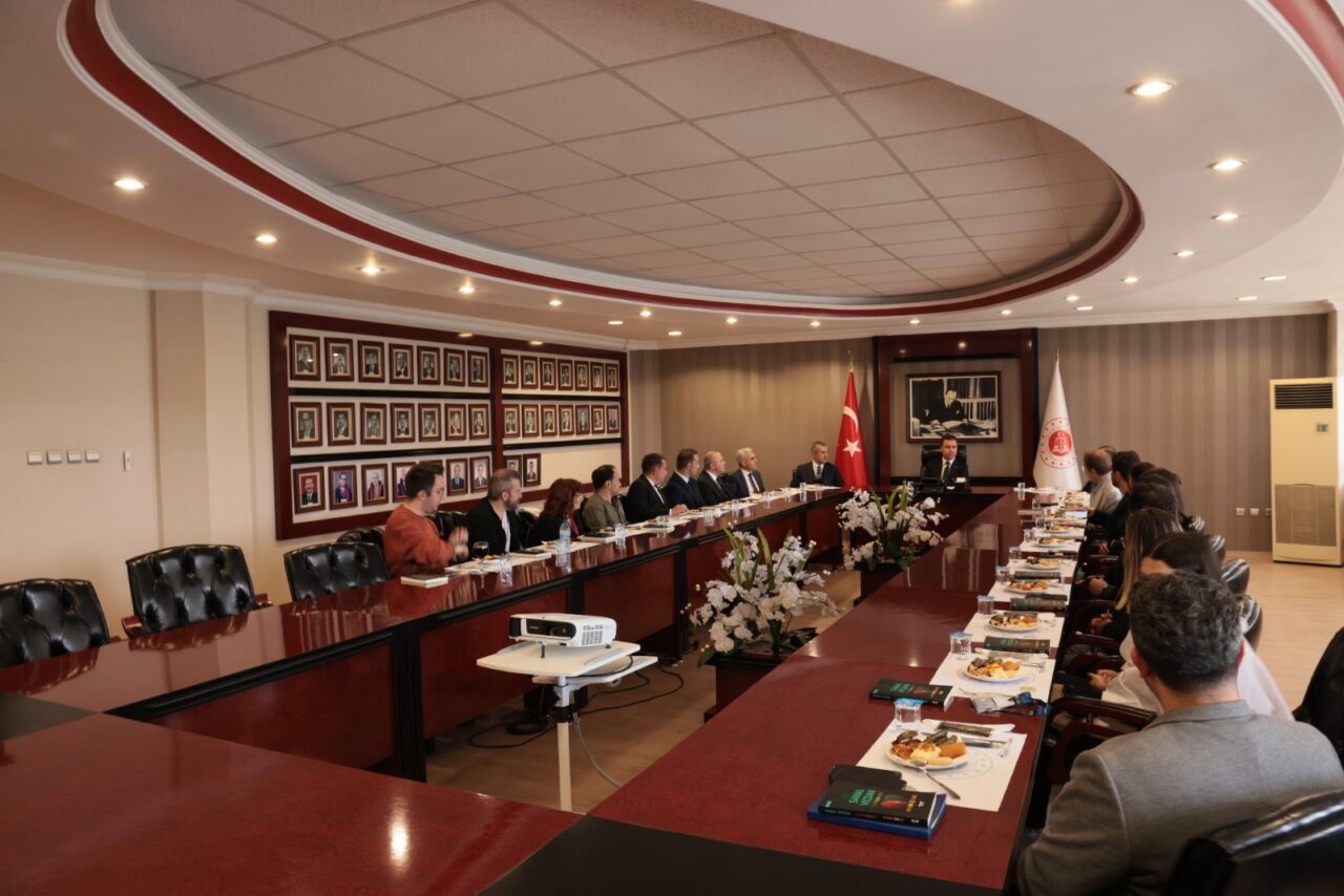 ANKARA (AA) – Ankara Cumhuriyet Başsavcısı Gökhan Karaköse, Ankara Adliyesi'nde