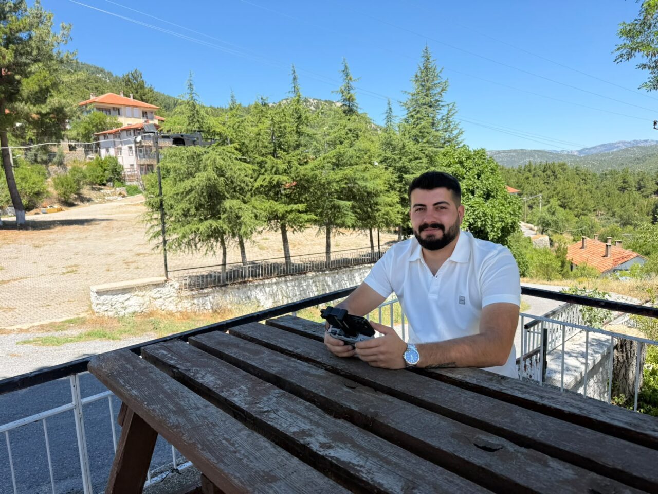 ANTALYA (AA) – Antalya'nın Akseki ilçesine bağlı Geriş Mahallesi Muhtarı