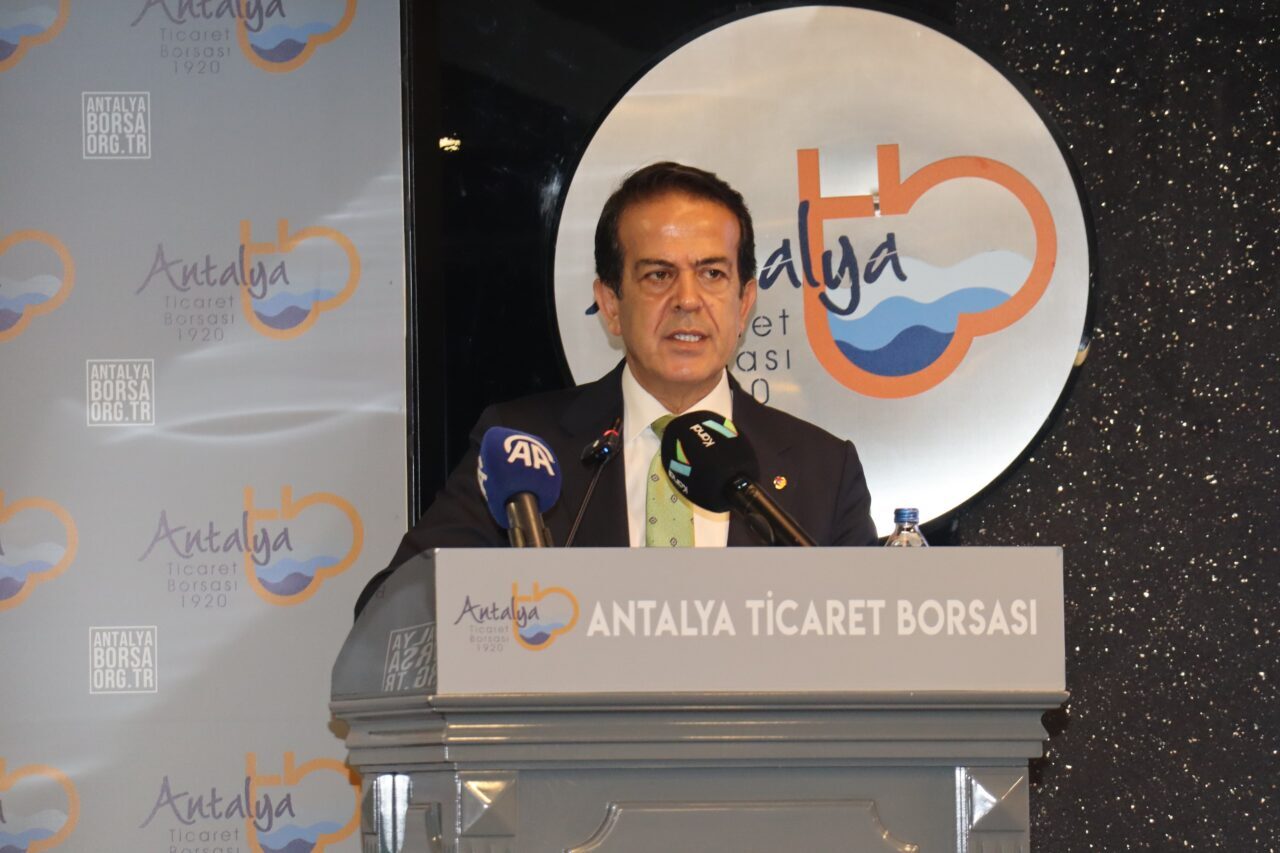 - Antalya Ticaret Borsası Başkanı Ali Çandır:
- "Su artık yalnızca