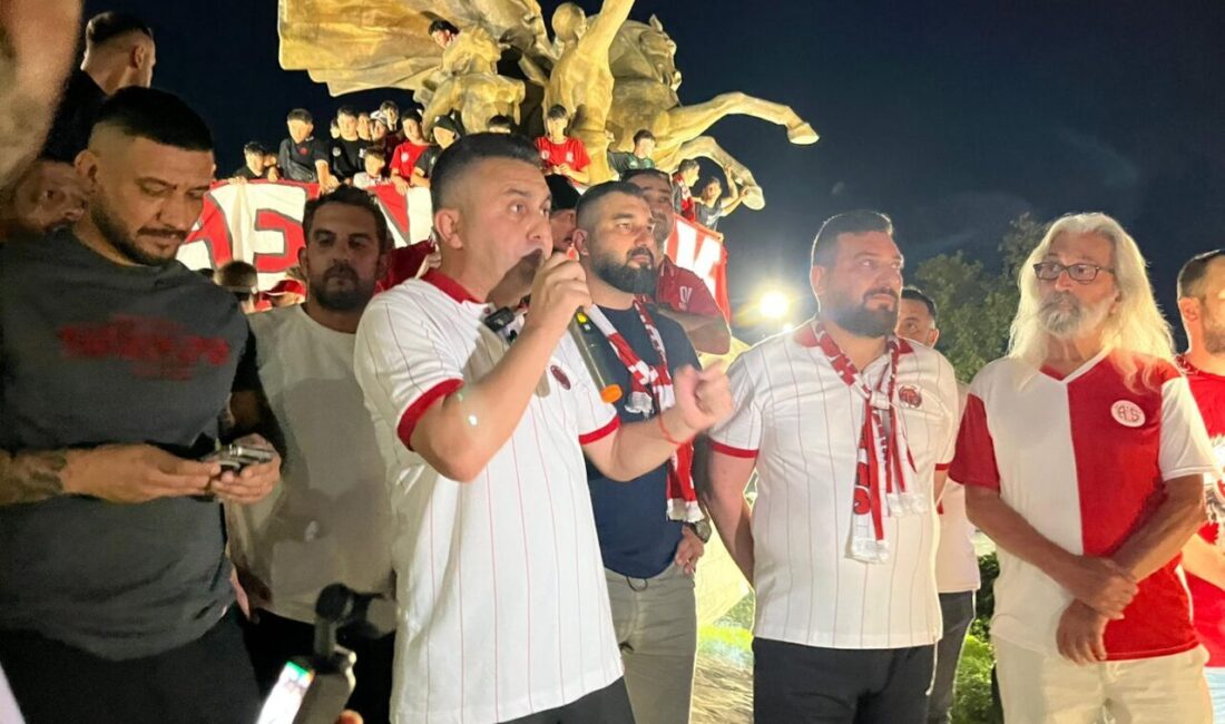 - Antalyaspor AŞ Başkanı Mustafa Ergün:
- "Bizim stadımızda 30 bin