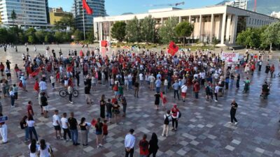 TİRAN (AA) – Arnavutluk'un başkenti Tiran'da, Avlonya (Vlora) kentindeki Zvernec